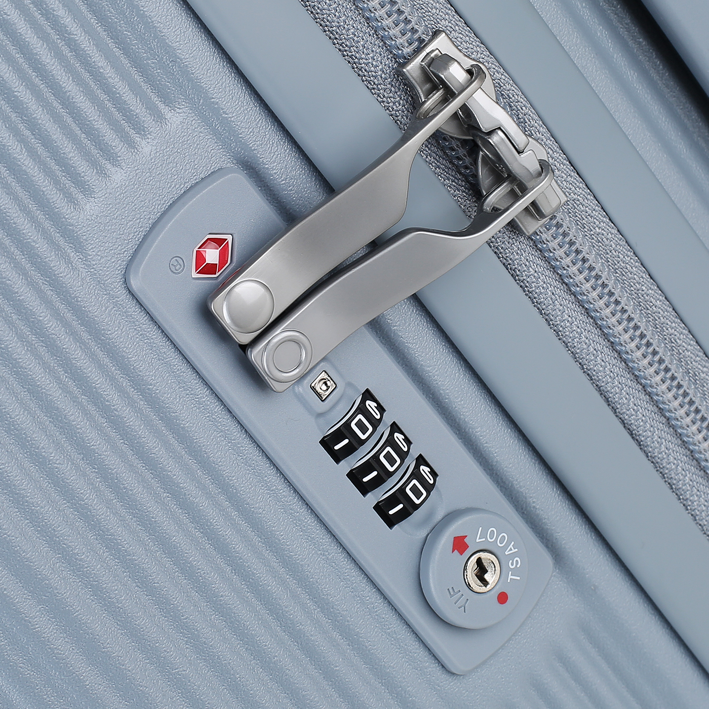 Чемодан на колесах Echolac Dynasty