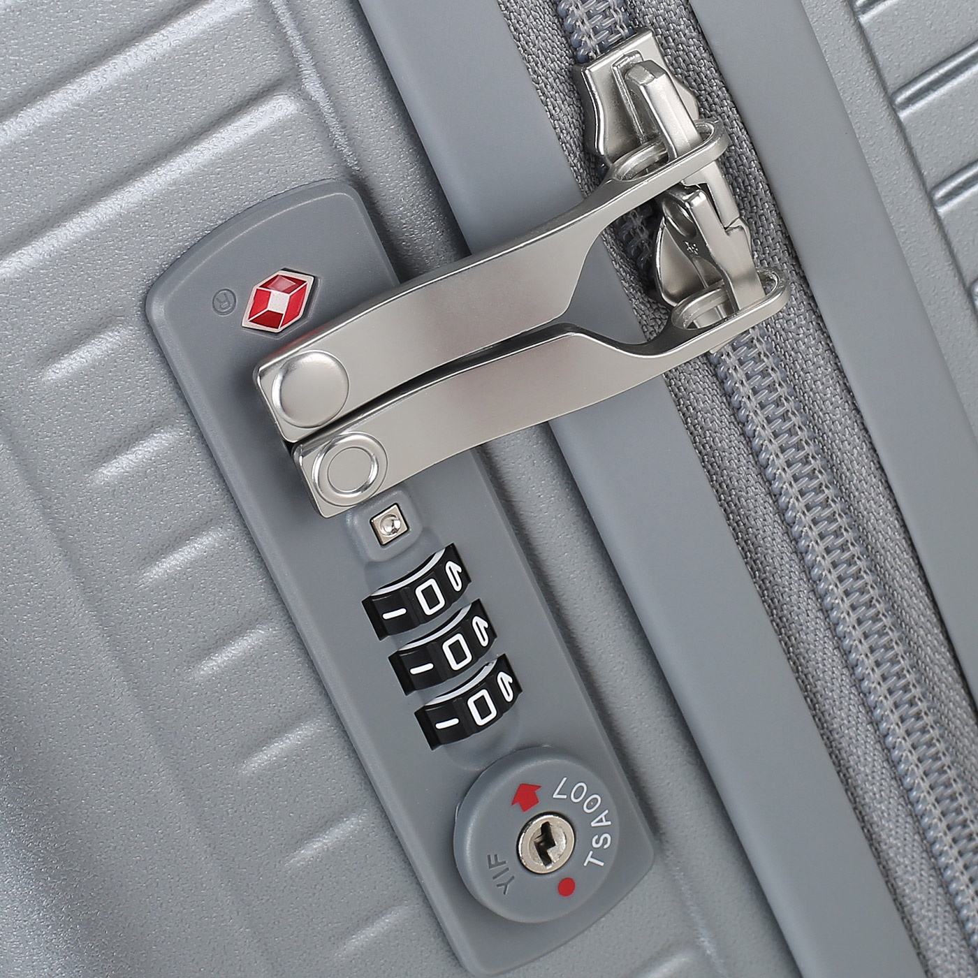 Чемодан на колесах Echolac Shogun