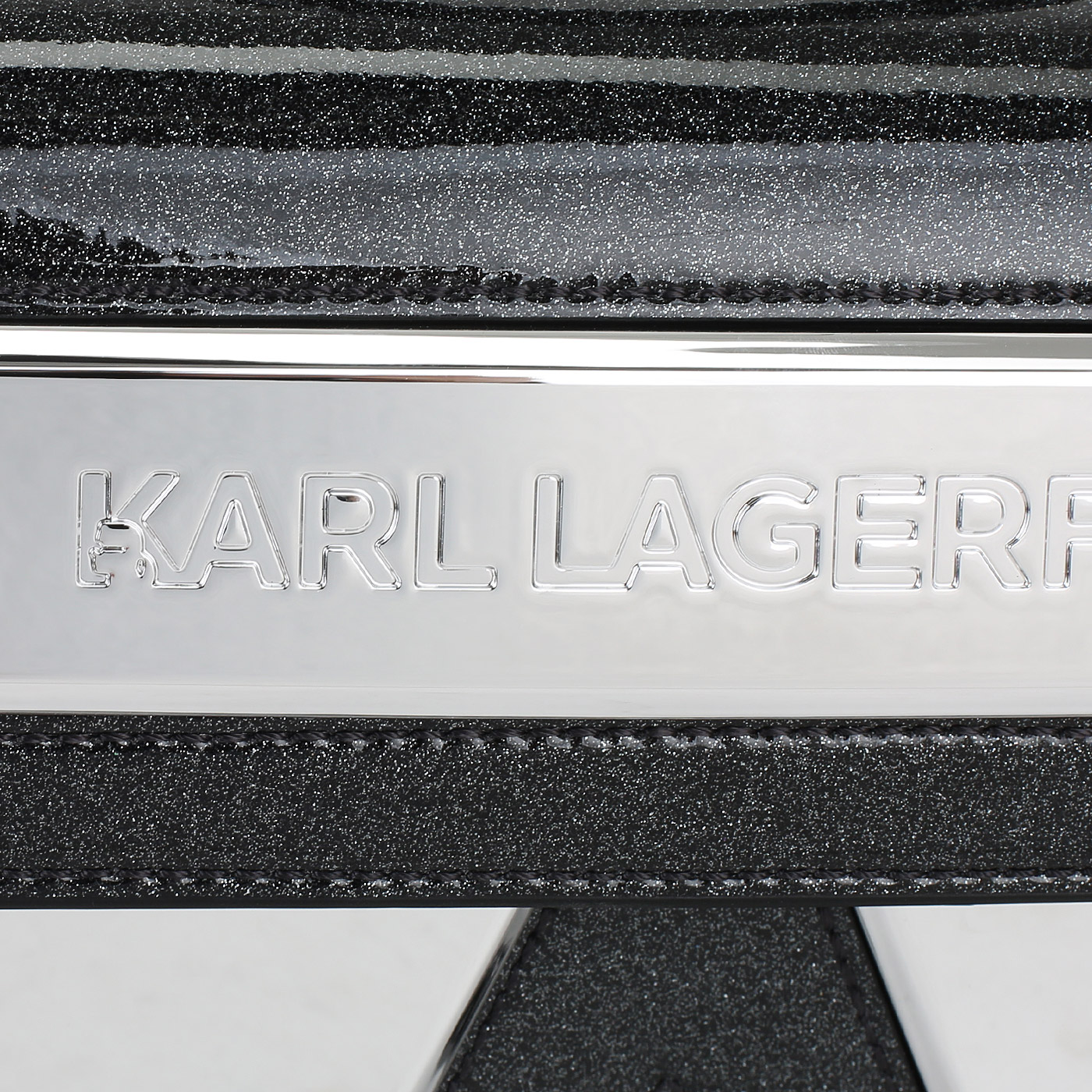 Сумка с откидным клапаном Karl Lagerfeld Icon k