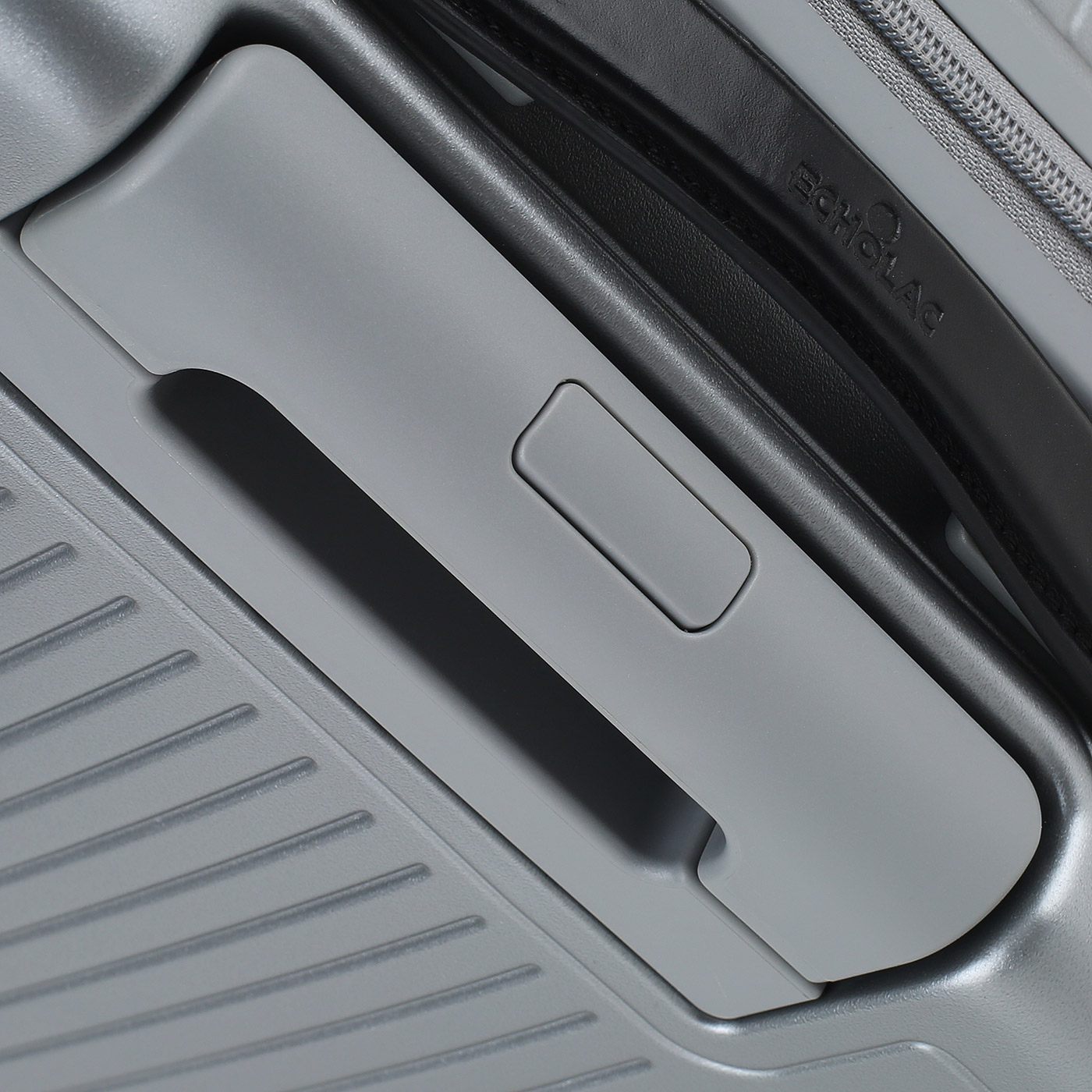 Чемодан на колесах Echolac Shogun