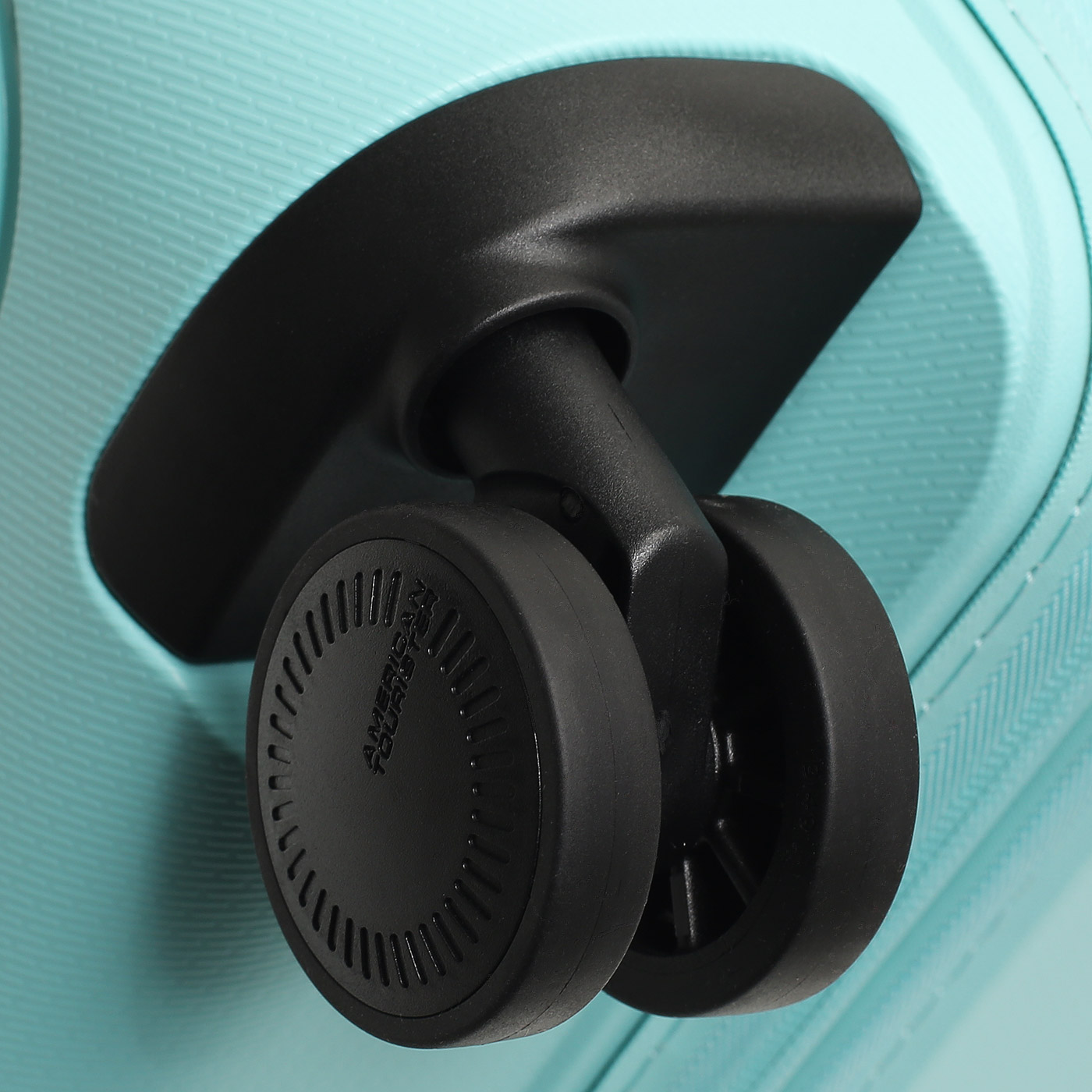 Чемодан для ручной клади  American Tourister Dashpop